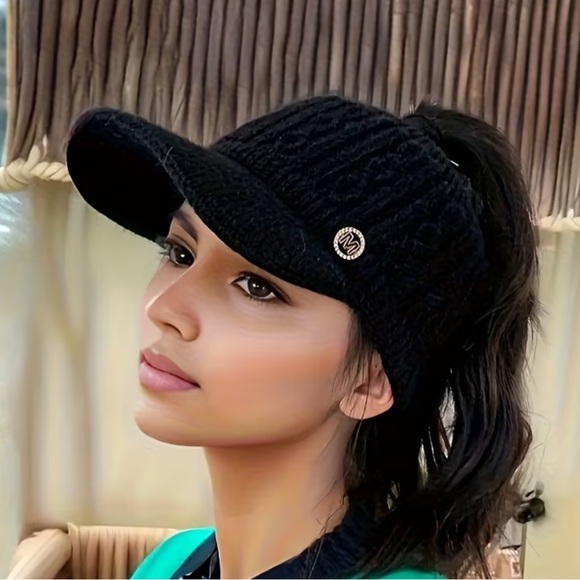SHEIN Accessories - New Wool Knitted Black Visor Cap Ponytail Béisbol Hat Winter Snow Ski Holiday